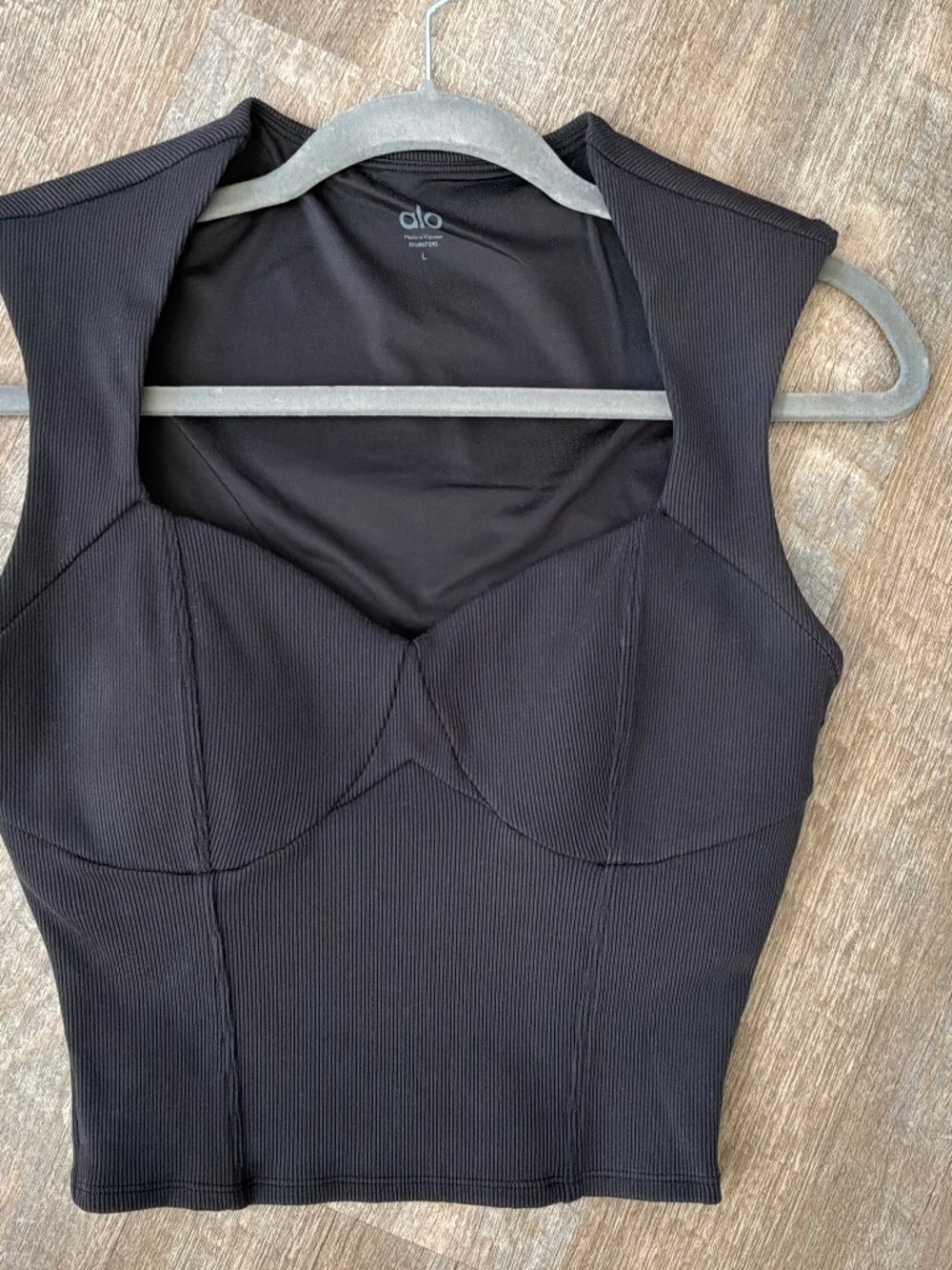 Alo Crop Top